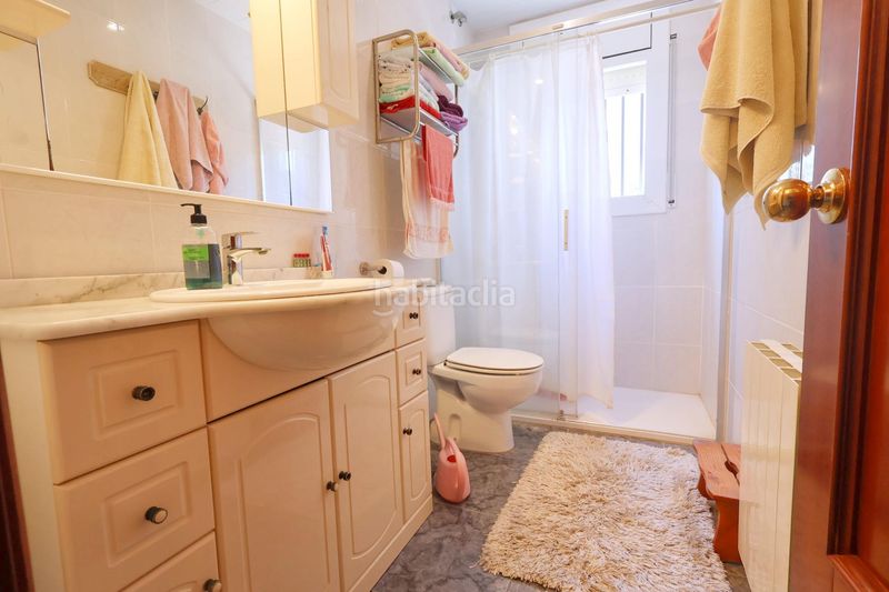 Foto f7d355e5-a3da-434f-a874-baf4eb1a8d4e. Casa amb calefacció aparcament piscina a Cunit residencial Cunit