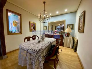 Casa a Centro-El Castillo. Vivienda de dos plantas con terraza solárium y patio interior