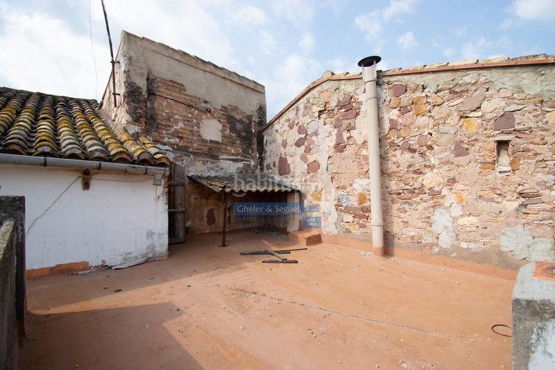 Foto 02dd38df-6fa9-420c-ae4e-6785e325e0e1. Masía casa de pueblo con patio y garaje en Torres Torres
