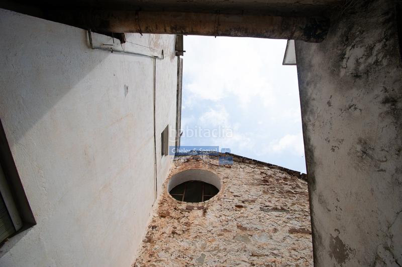 Foto 649f0870-9899-46d1-8a24-26a39d9350d3. Masía casa de pueblo con patio y garaje en Torres Torres