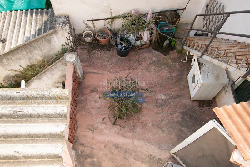Foto b773273a-8d0b-4afc-961a-240e701e8719. Masía casa de pueblo con patio y garaje en Torres Torres