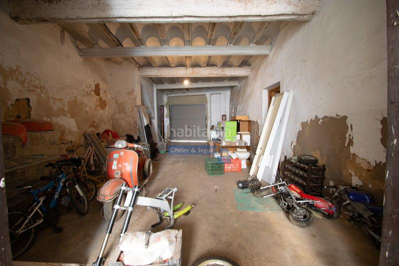 Foto c78caf0a-9172-4a2f-8ae9-c2fe895e21cb. Masía casa de pueblo con patio y garaje en Torres Torres