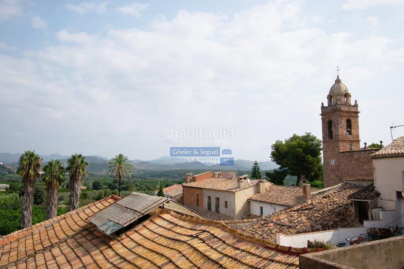 Foto d8975d3b-42ce-4365-a77a-ef88e2782710. Masía casa de pueblo con patio y garaje en Torres Torres