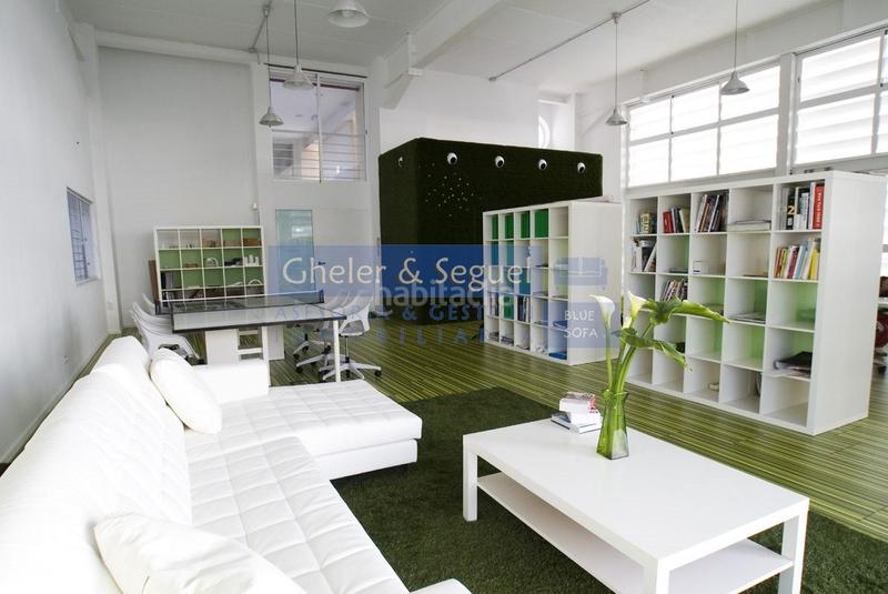 Foto cdb54c68-ee31-4d8a-986c-55838b8613e9. Lloguer local comercial a Avenida de Abril-9 de Octubre Sagunt