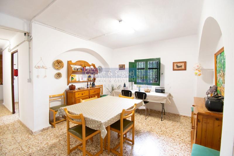 Foto 9285babf-f0fc-4921-8a9e-44a1029a4ff1. Casale con riscaldamento parcheggio in Alfara de Algimia