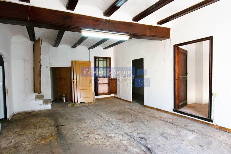 Foto 9b866174-45ba-4882-8ca5-4d05ce7413c9. Casa invierte en una casa centenaria de pueblo para rehablitar en Albalat dels Tarongers