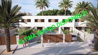Casa adossada a Calle derroch 127. Vivir junto al mediterráneo, los 365 días del año