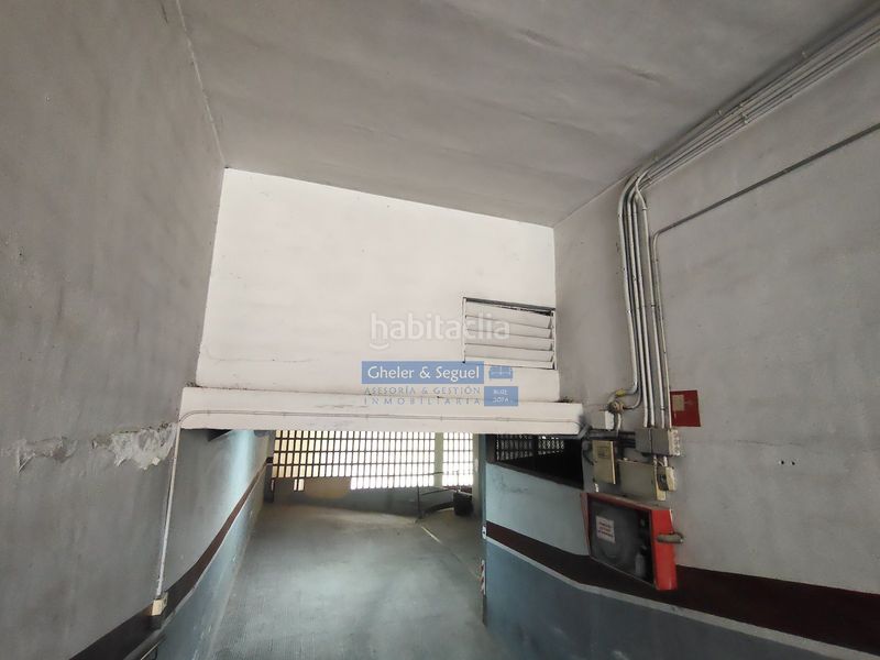 Foto a466140a-f370-4e93-8b2c-b45a9ae687dc. Aparcament cotxe a Segorbe