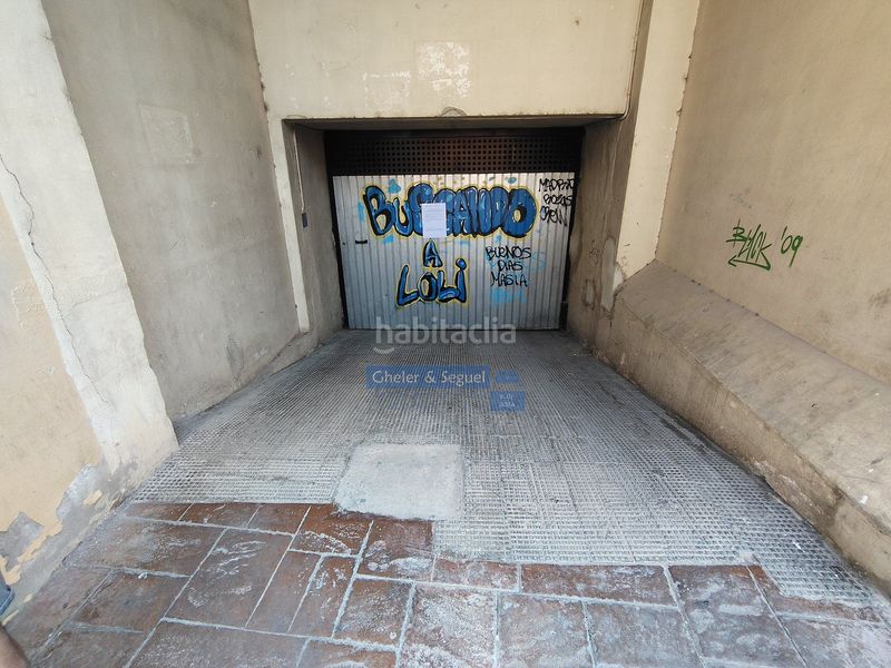 Foto cdc44989-cfe9-44da-9cfa-8999c0412fbb. Aparcament cotxe a Segorbe