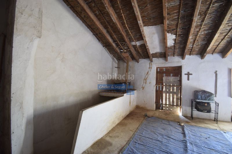 Foto b4b21c6f-cc71-4571-9e55-ea6943dd0c1c. Masia a Algímia de Alfara