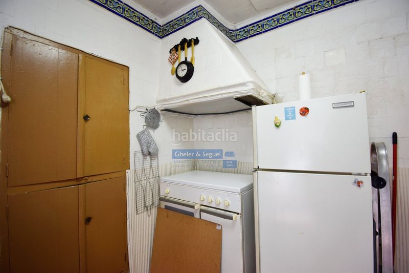 Foto d86b6012-dc0d-416b-b5c2-0d2b7eb0e730. Masia a Algímia de Alfara