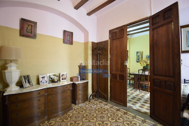 Foto f91a7a3d-bf98-4cae-bef3-ba2274b75e83. Masia a Algímia de Alfara