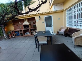 Piso en Sant Vicenç de Castellet. Piso planta baja en venta con terraza 30m2