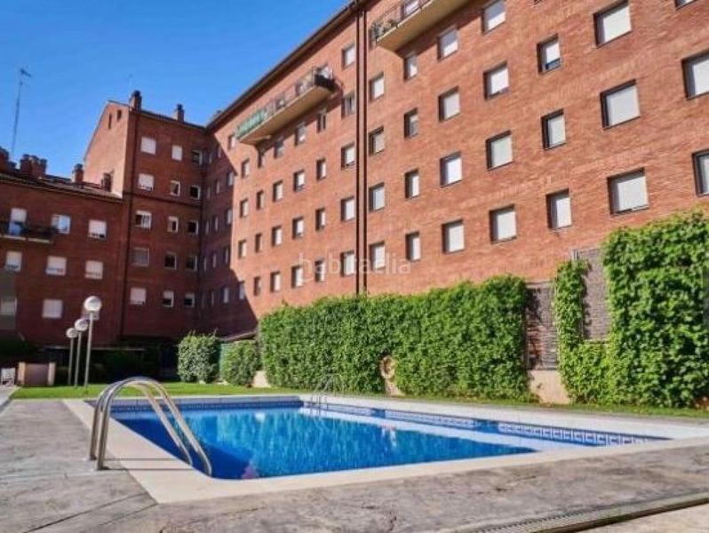 Foto 3ccc6c63-b990-449c-a531-a00d02097606. Pis amb calefacció aparcament piscina a Escodines Manresa