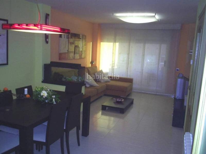 Foto e1b095db-cbf6-4fac-a214-be9e57864169. Piso  seminuevo en venta con terraza 75m2, parquing y trastero en Artés