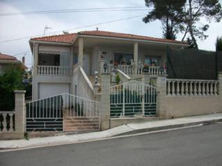 Casa a Fonollosa. Casa con piscina en venta a 10 minutos de manresa