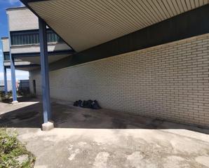 Rent Industrial building in La Balconada-Cal Gravat. Nave en alquiler