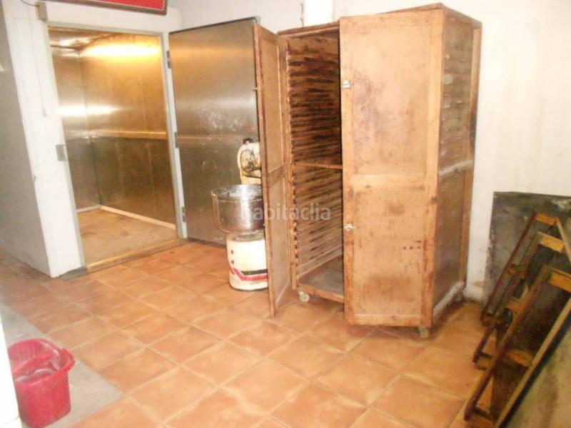 Foto a1a4b24f-a3da-4583-b576-cf8ee2a8d6fe. Locale commerciale in Sallent