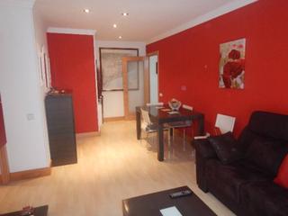 Appartement à Poble Nou. Piso seminuevo amueblado con parquing en venta