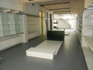 Casa a Sant Joan de Vilatorrada. Casa con local en venta