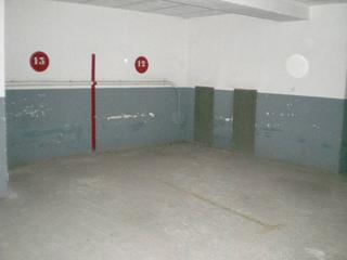 Aparcament cotxe a Poble Nou. Plaza de aparcamiento en venta