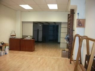 Locale commerciale in Font dels Capellans - Sagrada Familia. Local comercial en alquiler