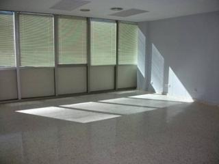 Rent Office space in Centre - Passeig i Rodalies. Despacho de alquiler