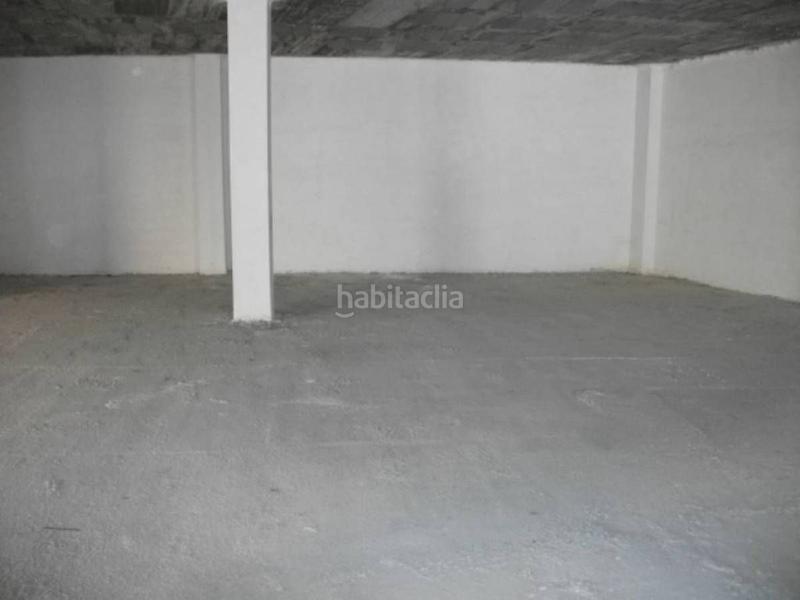 Foto f4a4e360-3ea8-4363-9f61-27595c0a971b. Location local commercial dans Artés