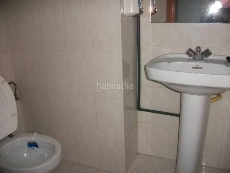 Foto f9c5c980-45c5-45e1-b49a-1e7312bd3ff6. Miete büro mit heizung in Santpedor