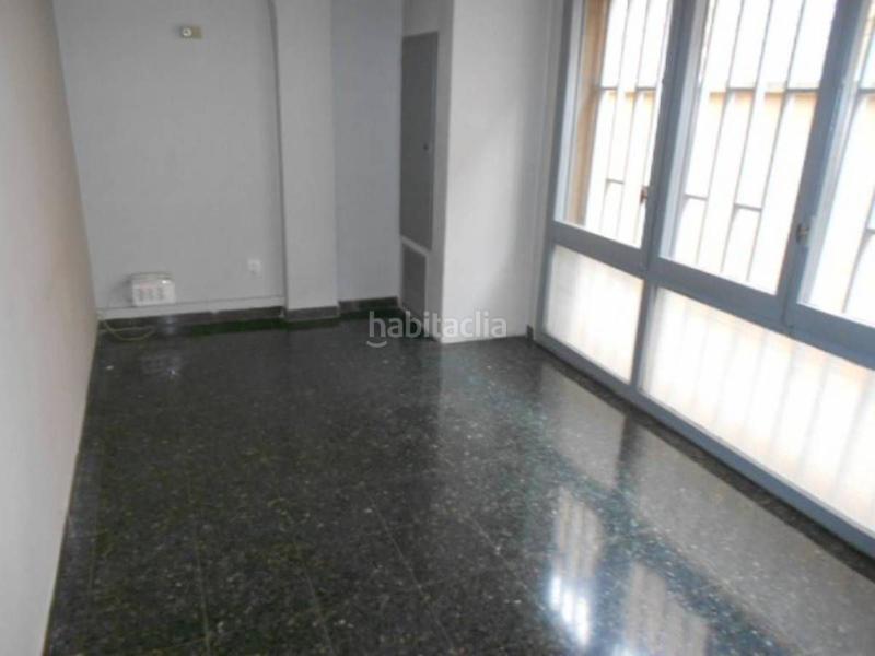 Foto eb6ec3bc-e7f7-486c-9b0b-6df7b4b27a2c. Lloguer oficina amb calefacció a Centre - Passeig i Rodalies Manresa