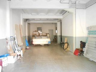 Lloguer Local Comercial a Bases de Manresa - Carretera de Santpedor. Local en alquiler
