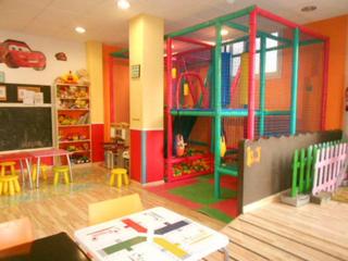 Rent Business premise in Sant Fruitós de Bages. Local en alquiler con traspaso