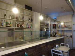 Lloguer Local Comercial a Centre - Passeig i Rodalies. Bar en alquiler con traspaso