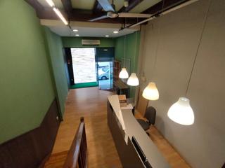 Rent Business premise in Carretera de Vic - Remei. Local en alquiler