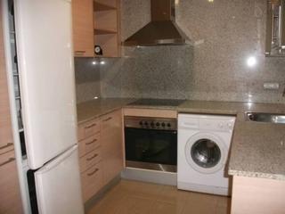 Miete Etagenwohnung in Valldaura-Carretera de Cardona. Piso amueblado en alquiler