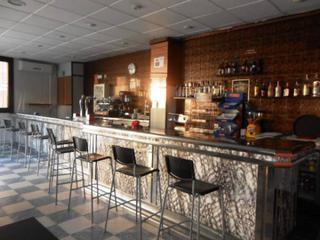 Lloguer Local Comercial a Santpedor. Barrestaurante en alquiler sin traspaso