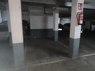 Aparcament cotxe a Plaça Catalunya. Parquing en venta
