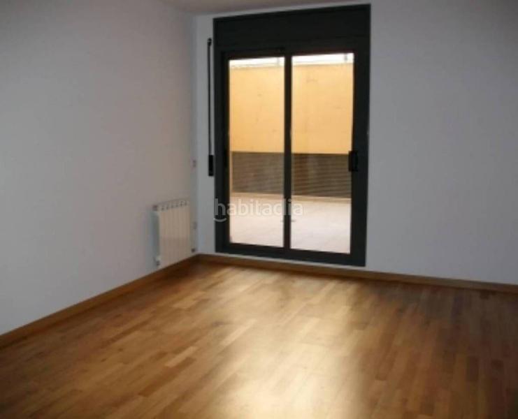 Foto a7fececb-09d5-4413-aa39-d029ab329c1c. Piso  seminuevo con dos terrazas en venta en Castellgalí