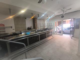 Lloguer Local Comercial a Plaça Catalunya. Bar en alquiler sin traspaso