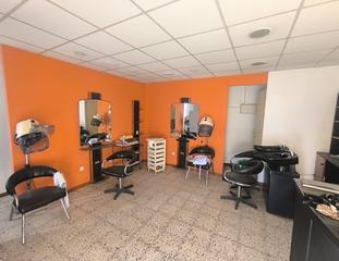 Miete Geschäftsraum in Escodines. Local en alquiler