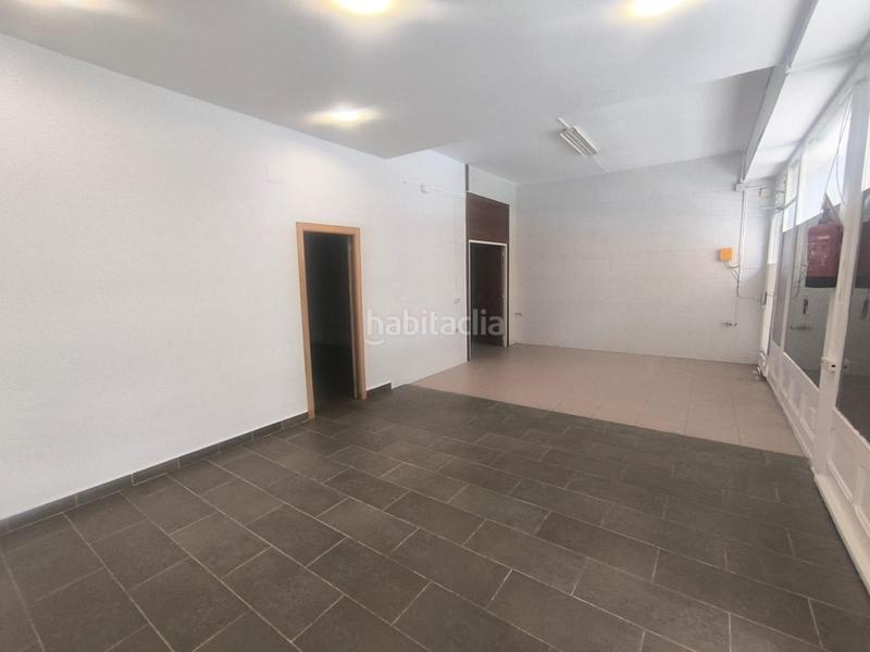 Foto b526bb06-aa92-4c42-848e-12ab7d9b5434. Local comercial local en venta en Valldaura-Carretera de Cardona Manresa