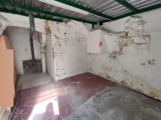 Lloguer Local Comercial a Barri Antic. Local en alquiler  ideal almacen o trastero