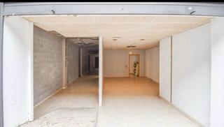 Local Comercial a Sant Fruitós de Bages. Local comercial en venta