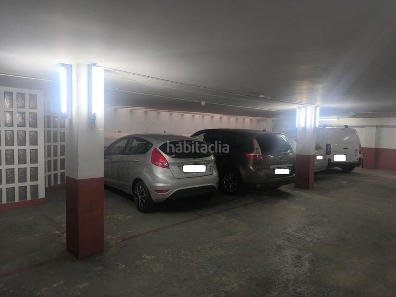 Foto c4178f74-a298-4df6-83dc-d60db5e6c134. Parking coche dos plazas de parquing en venta en Poble Nou Manresa