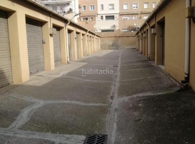 Foto c3d6f8bd-d2a5-491d-8918-f83fd4f2498d. Aparcament cotxe a Poble Nou Manresa