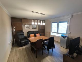 Miete Etagenwohnung in Font dels Capellans - Sagrada Familia. Piso amueblado en alquiler