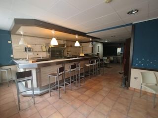 Lloguer Local Comercial a Bases de Manresa - Carretera de Santpedor. Bar en alquiler, sin traspaso