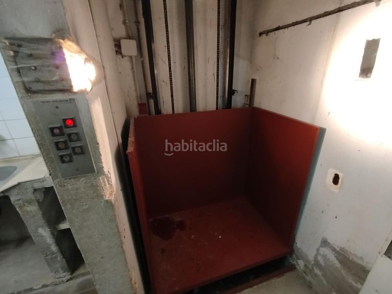 Foto c4aafb7b-f885-4182-a6e0-454379d97582. Affitto edificio in Barri Antic Manresa