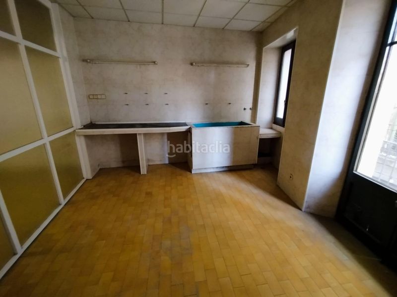 Foto d4a0749d-3ca9-4321-b6b7-04eb11a7aae9. Alquiler edificio  en alquiler en Barri Antic Manresa