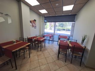Lloguer Local Comercial a Bases de Manresa - Carretera de Santpedor. Bar en alquiler con traspaso